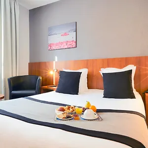 Kyriad Centre Paradis-préfecture Hotel